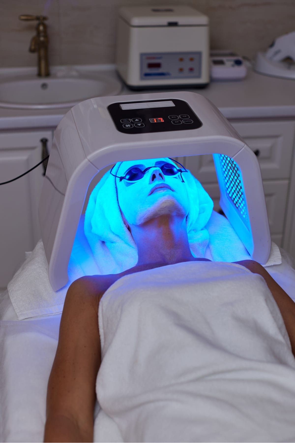 Dermecare LED light therapy